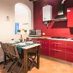 Hostly - La Pera - 2 Bedrooms, Full Center Pisa