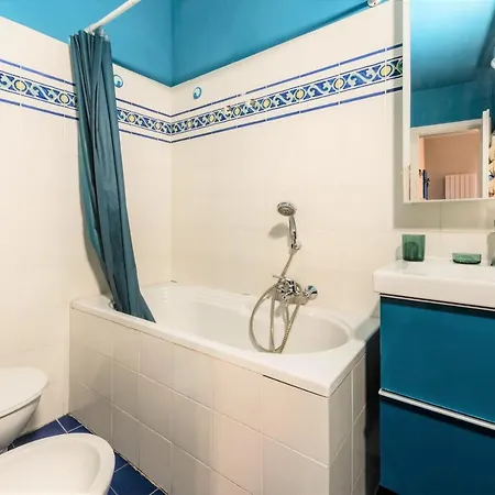 Apartament Hostly - La Pera - 2 Bedrooms, Full Center Piza