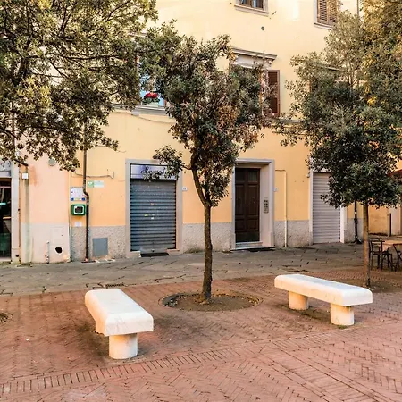 Hostly - La Pera - 2 Bedrooms, Full Center *