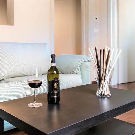 Hostly - La Pera - 2 Bedrooms, Full Center Apartman