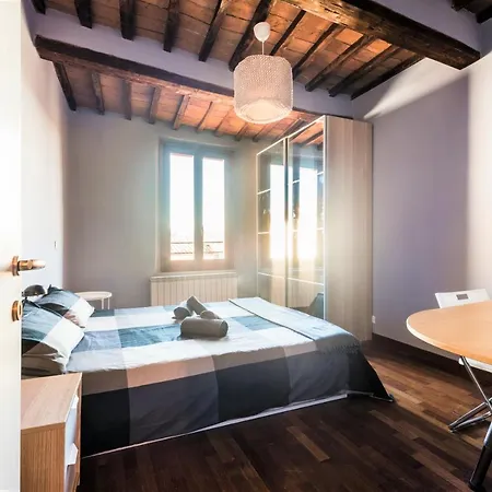 Hostly - La Pera - 2 Bedrooms, Full Center *